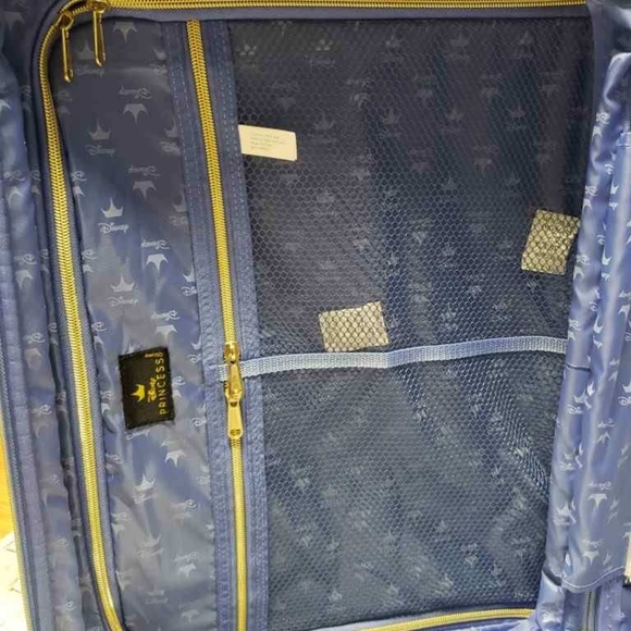 Disney Princess Suitcase - Picture 8 of 8